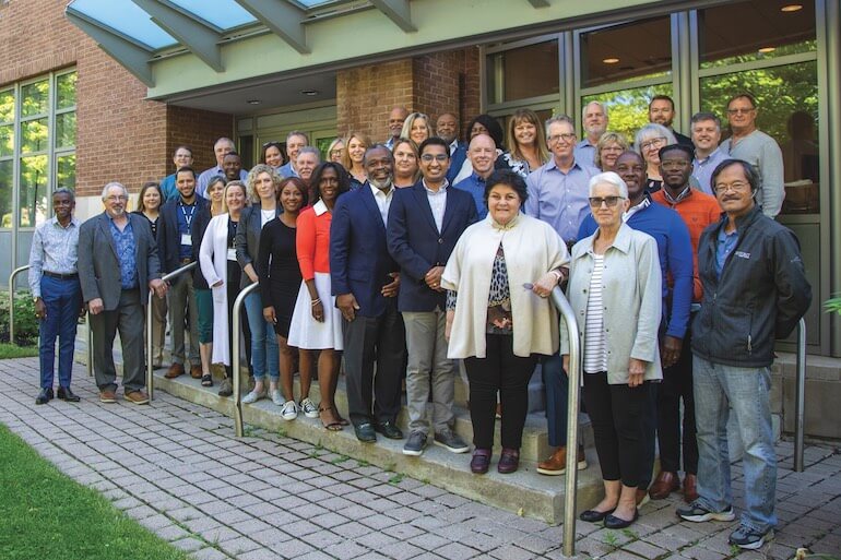 Class photo of the 2022 Governance Leadership Institute participants