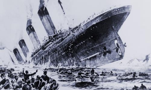  Sinking of the ocean liner the Titanic witnessed by survivors in lifeboats
